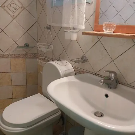 Terpi Apartment *